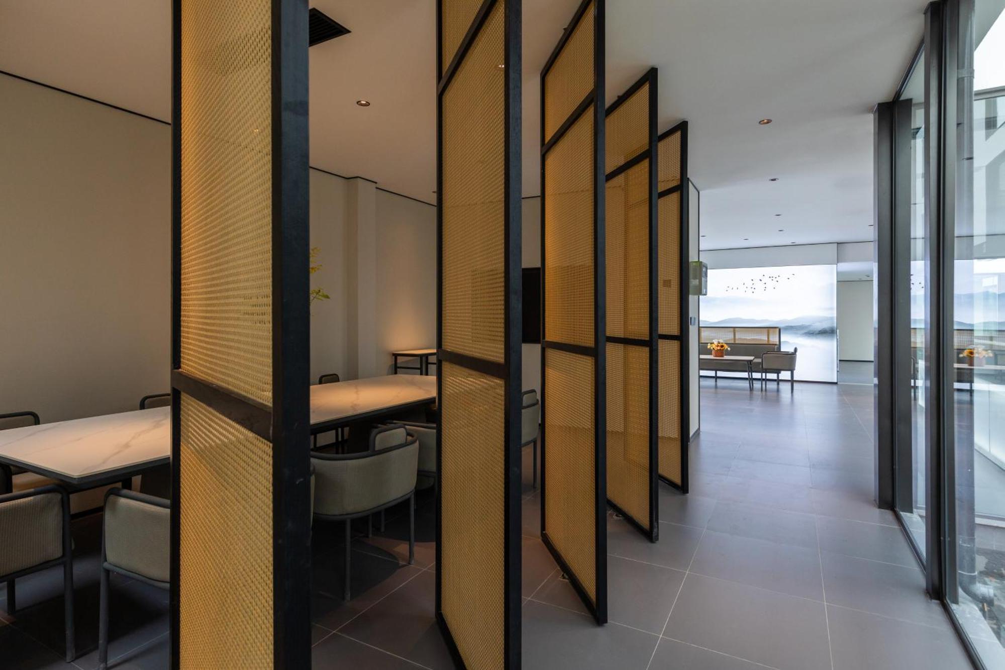 Gongxili - Xige Hotel Free Welcome Tea And Dessert Chengdu Exterior photo